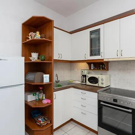 Fotini Apartment *