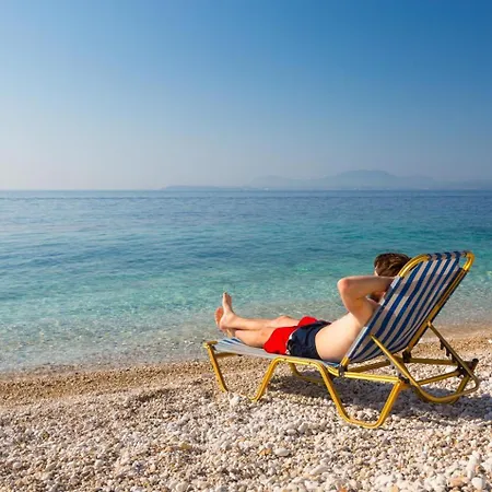 Lägenhet Fotini Katávolos